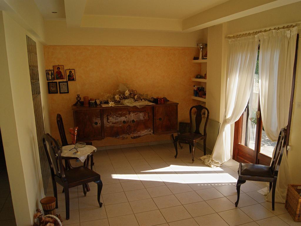 Iliotropio Studios Loutra Edipsou  Dış mekan fotoğraf